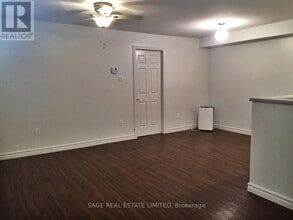 222 Kenilworth Ave in Toronto, ON - Building Photo - Building Photo