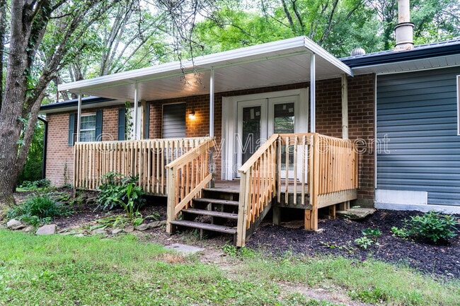 property at 117 Pine Ridge Rd