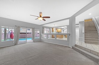 6574 W Musette Ave in Las Vegas, NV - Building Photo - Building Photo
