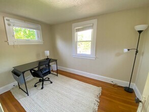 2334 Noble Rd in Cleveland Heights, OH - Building Photo - Building Photo