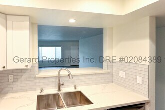 18674 Applewood Dr in Huntington Beach, CA - Building Photo - Building Photo