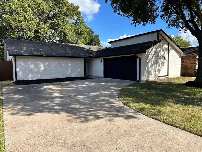 7410 Woodoak Dr in Houston, TX - Building Photo