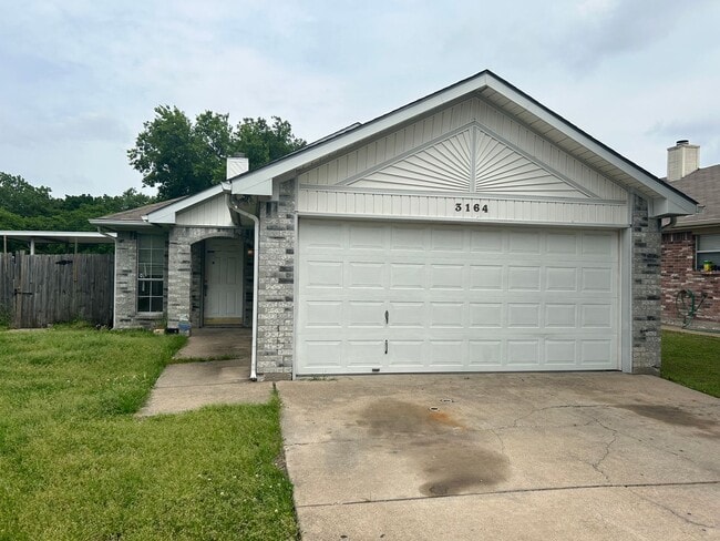 property at 3164 Cross Creek Cir