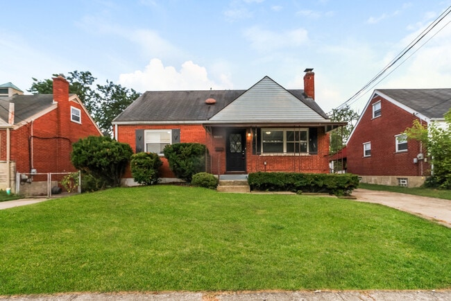 property at 9340 Comstock Dr