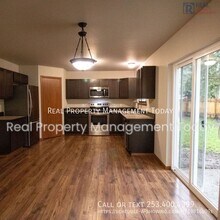 8703 Foxglove Ct SE in Yelm, WA - Building Photo - Building Photo