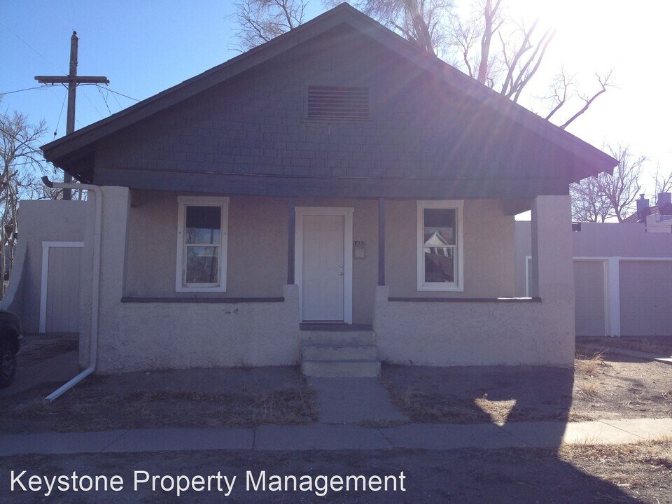 1418 W Summit Ave Photo