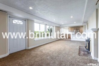 7444 S 2300 E in Cottonwood Heights, UT - Building Photo - Building Photo