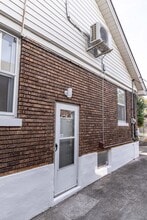 2416 Sherry Rd in Louisville, KY - Building Photo - Building Photo