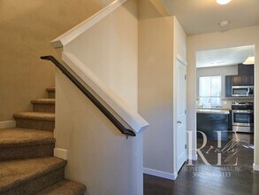 1564 NE Odessa Way in Poulsbo, WA - Building Photo - Building Photo