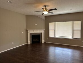 5718 Park Pl in Strafford, MO - Building Photo - Building Photo