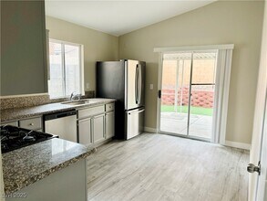3713 Cactus Wheel Ct in Las Vegas, NV - Building Photo - Building Photo