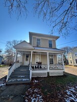 419 W Vine St in Kalamazoo, MI - Building Photo