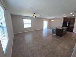 12771 Lemon Pepper Dr in Riverview, FL - Building Photo - Building Photo