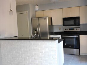 414 1st St in Galveston, TX - Building Photo - Building Photo