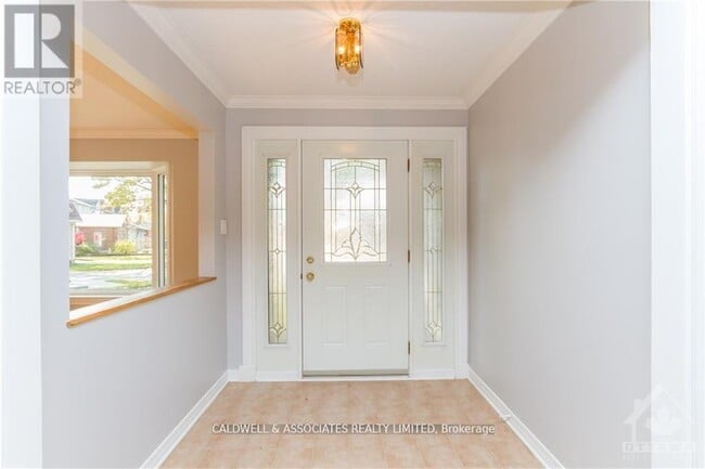 13 Sai Crescent in Ottawa, ON - Building Photo - Building Photo