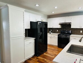 4661 NW Union Hills Terrace in Beaverton, OR - Building Photo - Building Photo
