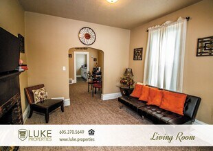 803 S Main Ave in Sioux Falls, SD - Building Photo - Building Photo