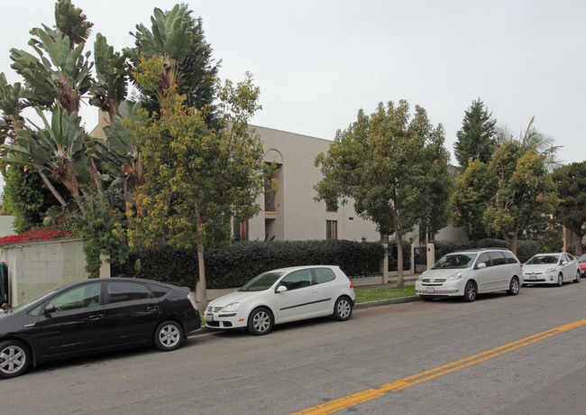 1860 9th St in Santa Monica, CA - Foto de edificio - Building Photo