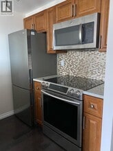 1331 W Georgia St in Vancouver, BC - Building Photo - Building Photo