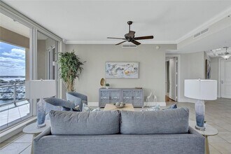 140 Riviera Dunes Way, Unit 701 in Palmetto, FL - Foto de edificio - Building Photo