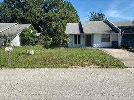 256 Village View Ln in Lakeland, FL - Building Photo