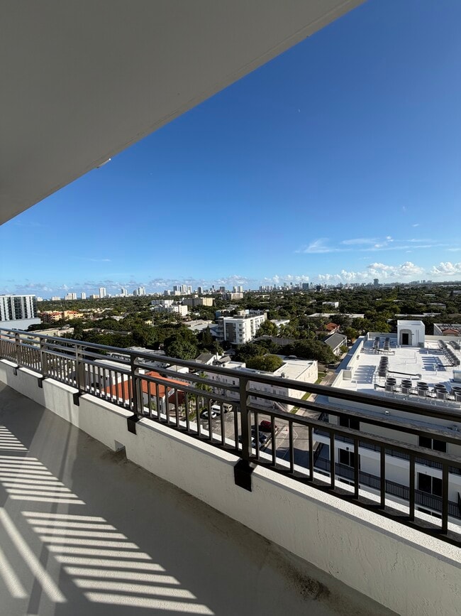 property at 1541 Van Buren St