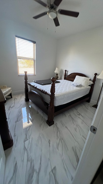 1125 NE 44th Ln in Cape Coral, FL - Building Photo