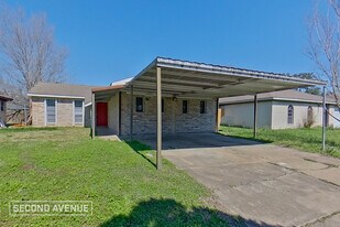 3314 Knotty Oaks Trail in Houston, TX - Building Photo