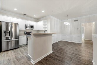 2400 Cumberland Pkwy SE in Atlanta, GA - Building Photo - Building Photo