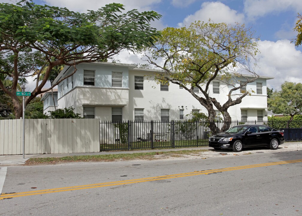 991-997 S Le Jeune Rd in Miami, FL - Building Photo