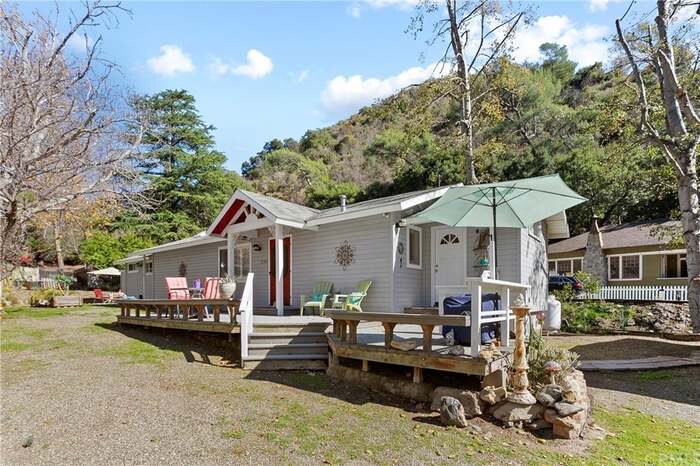 31312 Silverado Canyon Rd in Silverado, CA - Building Photo