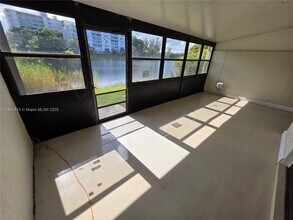 6509 Racquet Club Dr in Lauderhill, FL - Building Photo - Building Photo