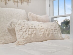 9016 E Frederick Ave in Millwood, WA - Building Photo - Building Photo