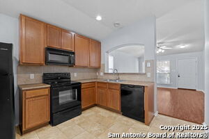 3603 Aranda Fields in Converse, TX - Building Photo - Building Photo