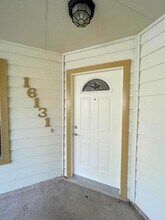 16131 Golden Sands Dr in Houston, TX - Foto de edificio - Building Photo