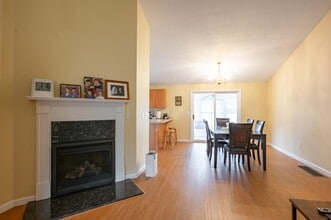 4 Myopia Ln in Nashua, NH - Building Photo - Building Photo