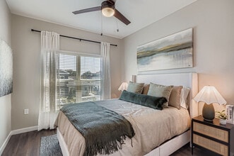 Magnolia at Lake Hamilton in Winter Haven, FL - Building Photo - Building Photo