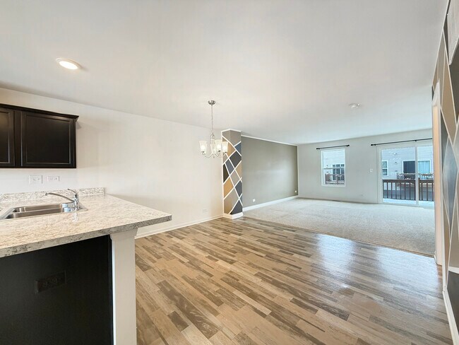 2385 Upland Rd in Pingree Grove, IL - Building Photo - Building Photo