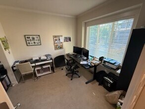 16649 NE 120th St in Redmond, WA - Building Photo - Building Photo