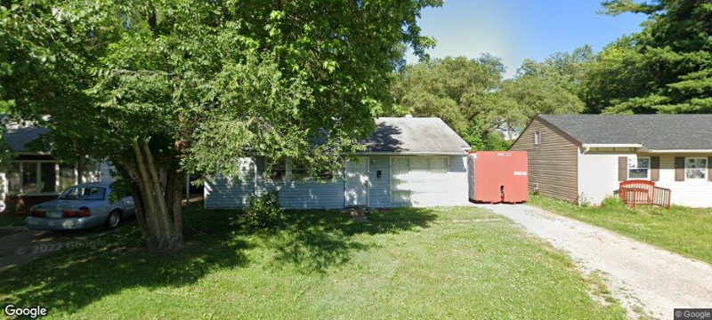 16 Delores Dr in Sauget, IL - Building Photo