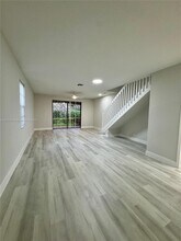 3912 Tree Top Dr in Weston, FL - Building Photo - Building Photo