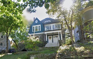 10 Selkirk Rd, Unit 4 in Boston, MA - Building Photo