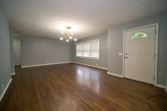 2713 N Bellefontaine Ave in Kansas City, MO - Building Photo - Building Photo