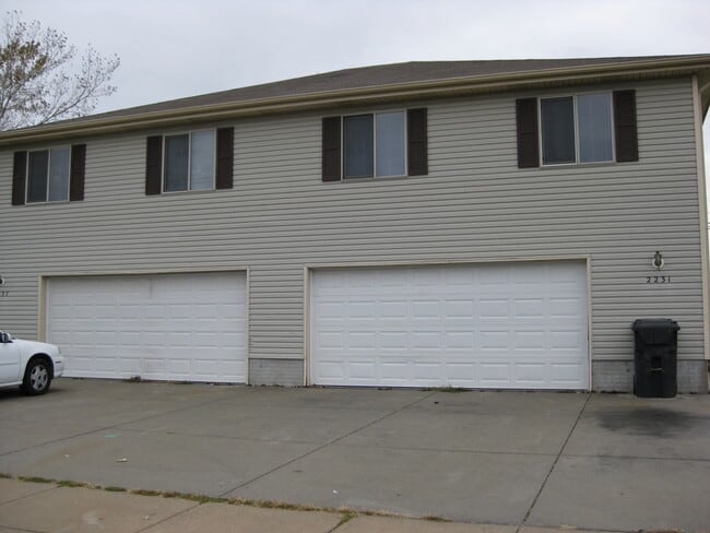 property at 2301-2307 SW 19th St