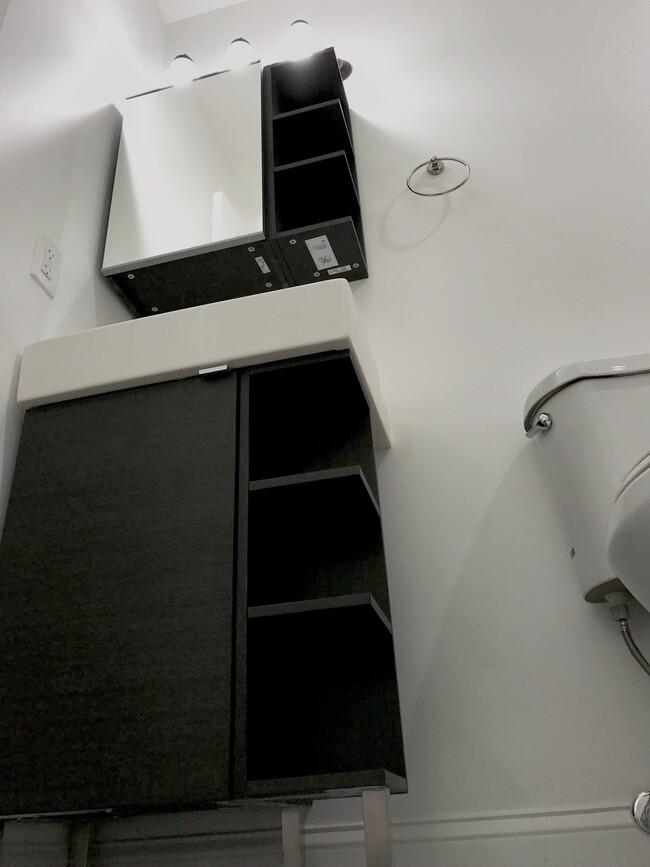 1608 18th St SE, Unit 1 in Washington, DC - Building Photo - Building Photo