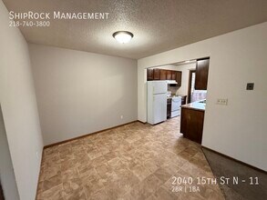 2040 15th St N in St. Cloud, MN - Building Photo - Building Photo