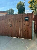 6207 Goodland Ave, Unit Guest House - Studio in North Hollywood, CA - Building Photo