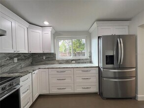 5398 27th Ave N in St. Petersburg, FL - Building Photo - Building Photo