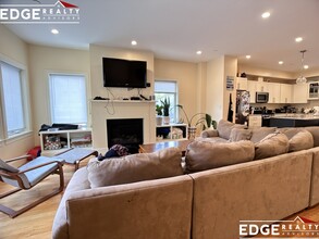 3 Cufflin St, Unit 1 in Boston, MA - Foto de edificio - Building Photo