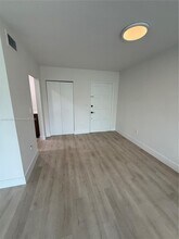 1150 Madruga Ave in Miami, FL - Building Photo - Building Photo